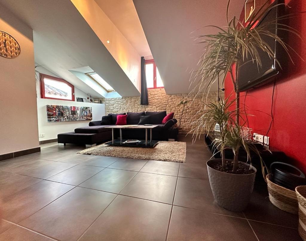 Appart En Duplex Climatise Coeur De Ville Périgueux Exterior foto
